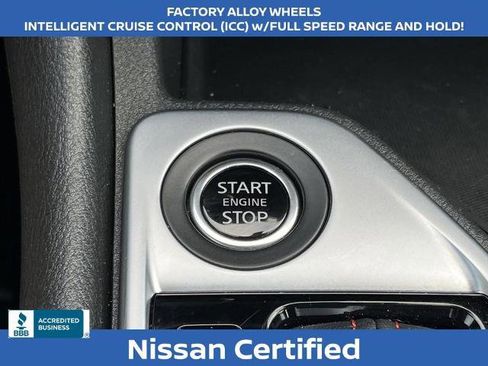 Certified 2025 Nissan Sentra SR image 7