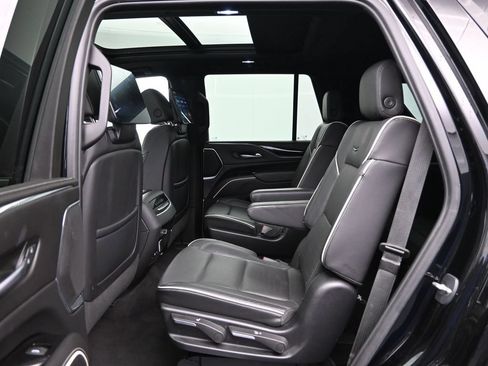 Used 2023 Cadillac Escalade Sport AWD/4WD image 29