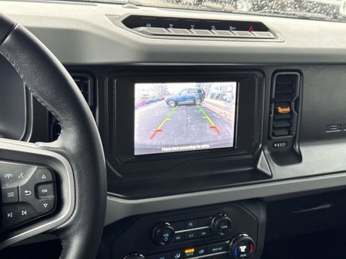 Used 2021 Ford Bronco Badlands image 24