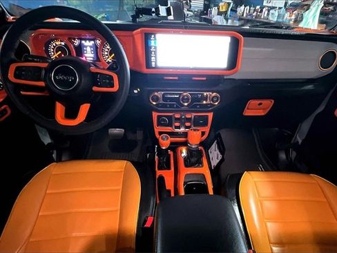 Used 2024 Jeep Wrangler Sport S image 15