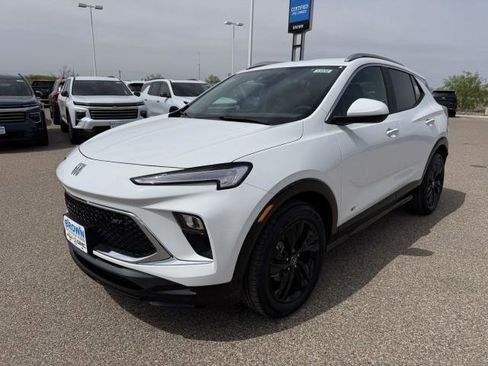 New 2026 Buick Encore GX Sport Touring image 5