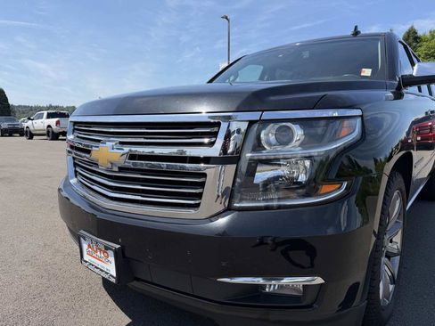 Used 2015 Chevrolet Suburban LTZ AWD/4WD image 10