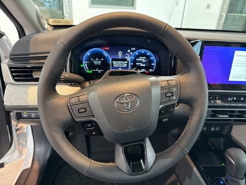 New 2026 Toyota Camry XLE image 28