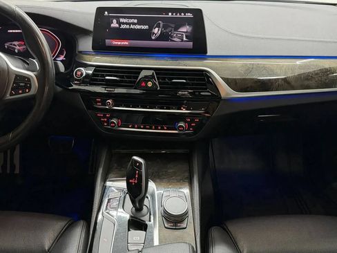 Used 2020 BMW M550i xDrive AWD/4WD image 30