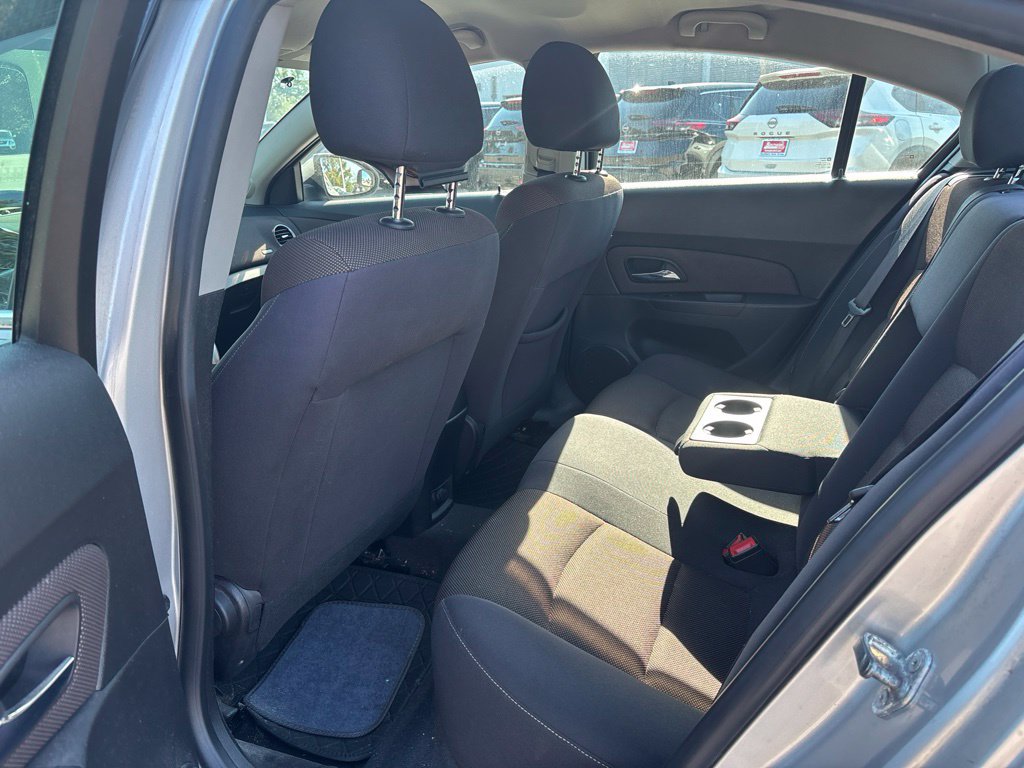 Used 2015 Chevrolet Cruze LT FWD image 9