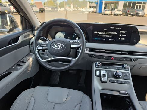 Used 2025 Hyundai Palisade SEL AWD/4WD image 24