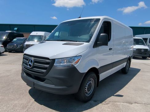 Used 2024 Mercedes-Benz Sprinter 144 Cargo image 19