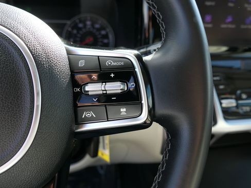 Used 2023 Kia Sorento EX image 15