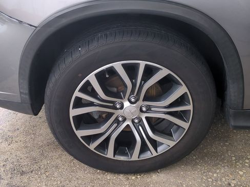 Used 2018 Mitsubishi Outlander Sport SE image 12