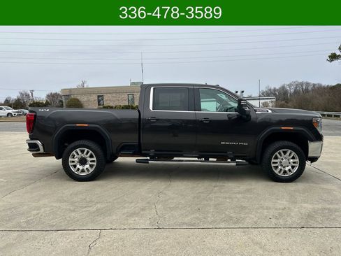 Used 2020 GMC Sierra 2500 SLE w/ Preferred Package AWD/4WD image 6