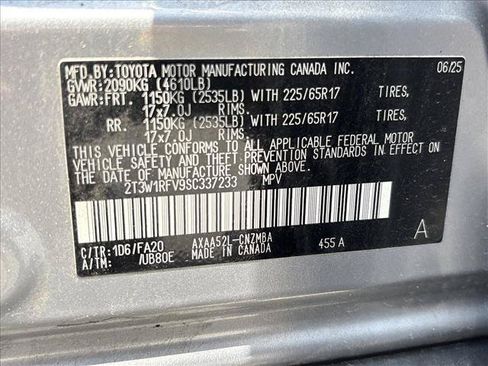 Certified 2025 Toyota RAV4 XLE FWD image 27