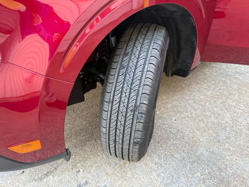 New 2025 Ford Maverick XLT FWD image 28