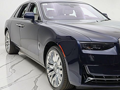 Used 2025 Rolls-Royce Ghost AWD/4WD image 21