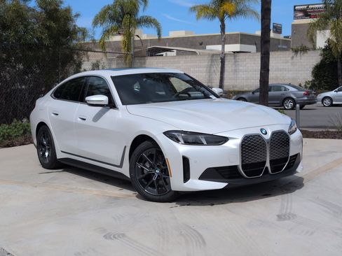 New 2026 BMW i4 xDrive40i w/ Parking Assistance Package AWD/4WD image 2