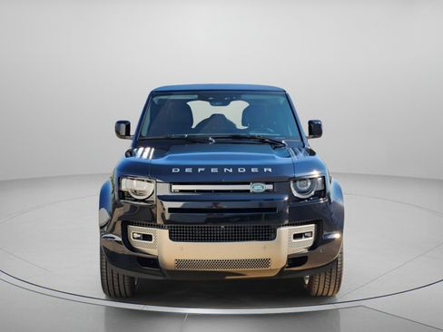 New 2025 Land Rover Defender 110 X-Dynamic SE AWD/4WD image 6