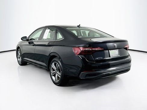 Used 2024 Volkswagen Jetta SE FWD image 5