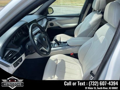 Used 2017 BMW X5 xDrive50i w/ Executive Package image 16