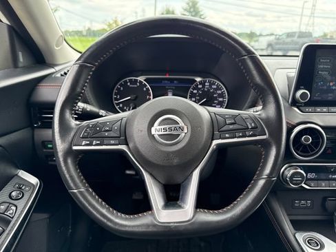 Used 2023 Nissan Sentra SR w/ SR Premium Package FWD image 20