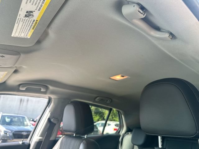 Used 2020 Chevrolet Trax LT w/ LT Convenience Package FWD image 21