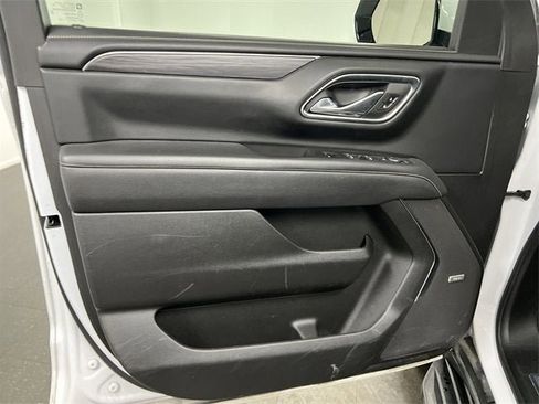 Used 2023 GMC Yukon SLT image 21