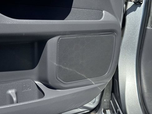 Used 2022 Toyota Sienna XLE FWD image 22
