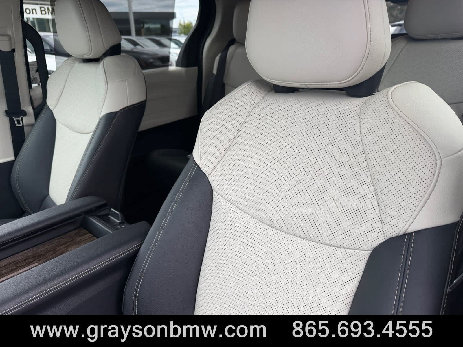 Used 2026 Toyota Sienna Limited AWD/4WD image 13