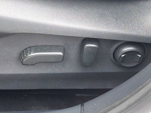 Used 2020 Subaru Outback Limited image 29