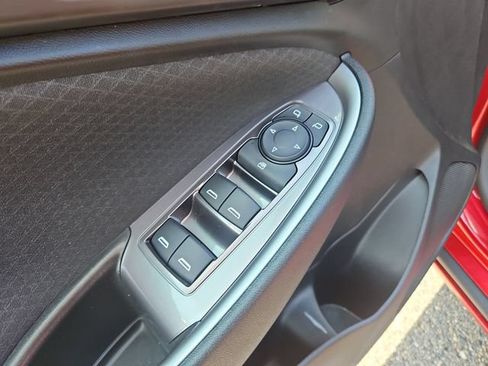Used 2021 Chevrolet Malibu RS FWD image 12