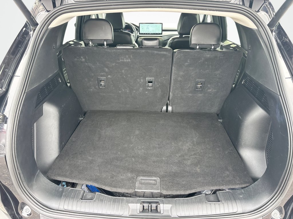 Used 2025 Ford Escape SE FWD image 11
