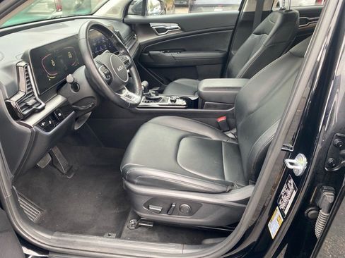 Certified 2023 Kia Sportage EX image 10