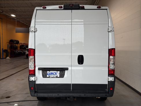 Used 2017 RAM ProMaster 2500 w/ Mopar Trailer Tow Group FWD image 4