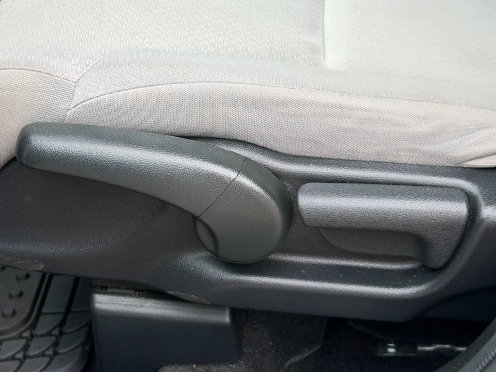 Used 2016 Honda CR-V LX image 18