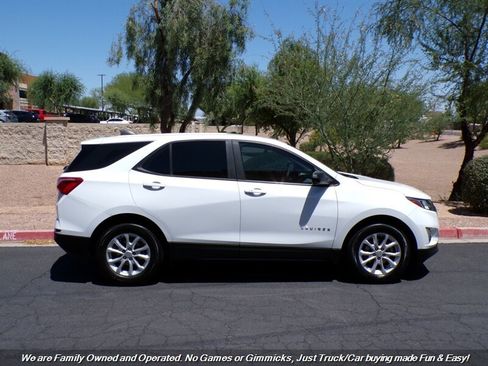 Used 2020 Chevrolet Equinox LS FWD image 8