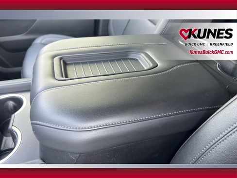 Used 2023 Chevrolet Suburban LT w/ Luxury Package AWD/4WD image 19