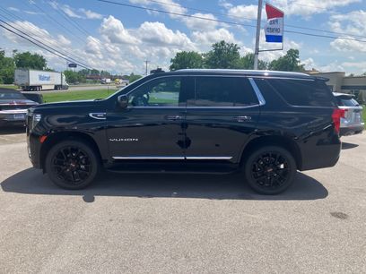 Used 2023 GMC Yukon SLT w/ SLT Premium Package