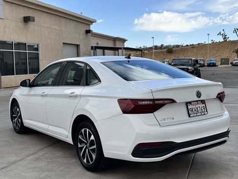 Used 2024 Volkswagen Jetta S FWD image 5