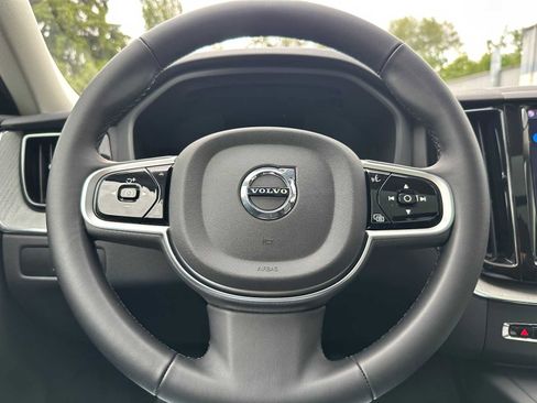 Certified 2025 Volvo XC60 B5 Plus AWD/4WD image 25