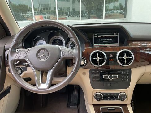 Used 2014 Mercedes-Benz GLK 250 BlueTEC 4MATIC image 10