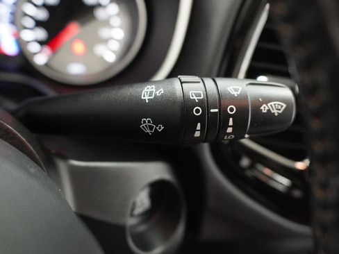 Used 2021 Jeep Compass Limited AWD/4WD image 13