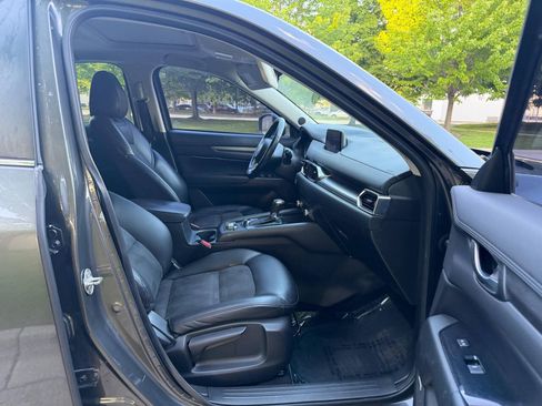 Used 2019 MAZDA CX-5 Touring FWD image 8