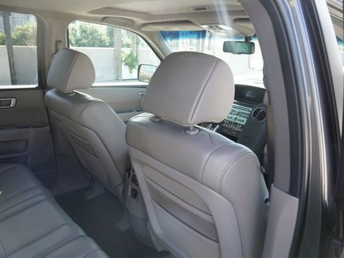 Used 2011 Honda Pilot EX-L image 29