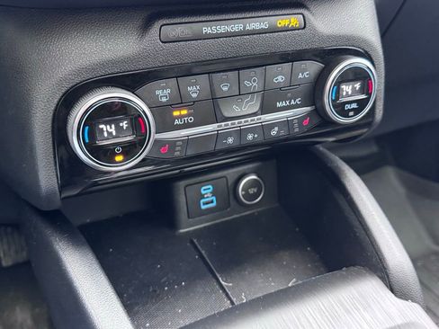 Used 2021 Ford Escape SEL image 15