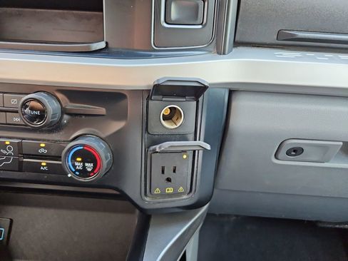 Used 2023 Ford F250 XLT w/ FX4 Off-Road Package image 21