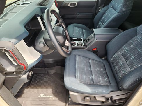 New 2026 Ford Bronco Heritage Edition AWD/4WD image 10