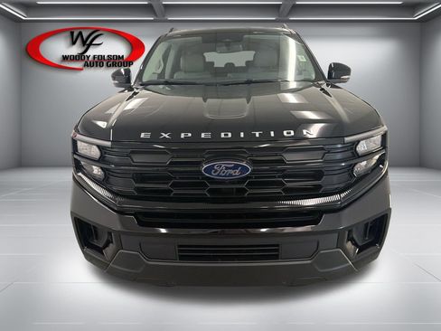 New 2026 Ford Expedition Max Active RWD image 2