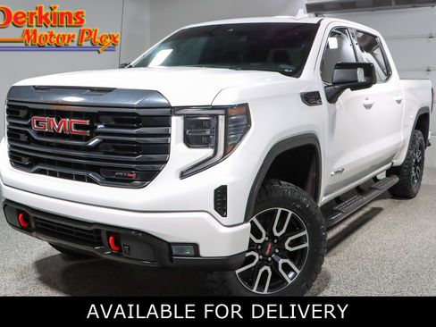 Used 2022 GMC Sierra 1500 AT4 w/ AT4 Preferred Package AWD/4WD image 1