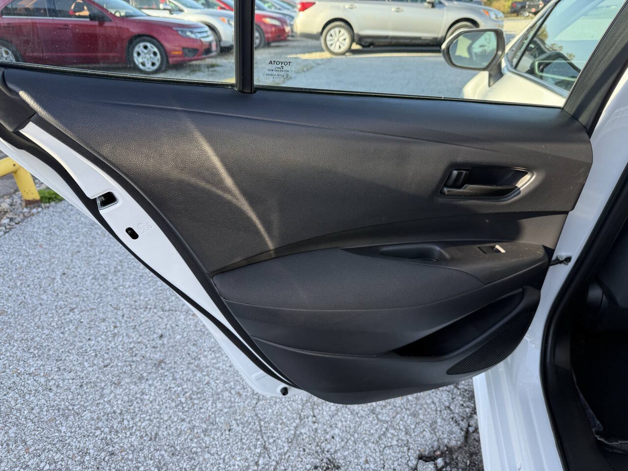Used 2025 Toyota Corolla LE FWD image 14