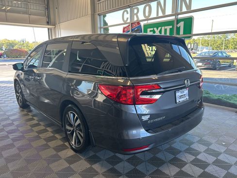 Used 2024 Honda Odyssey Touring image 4