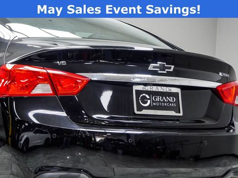 Used 2017 Chevrolet Impala Premier FWD image 13