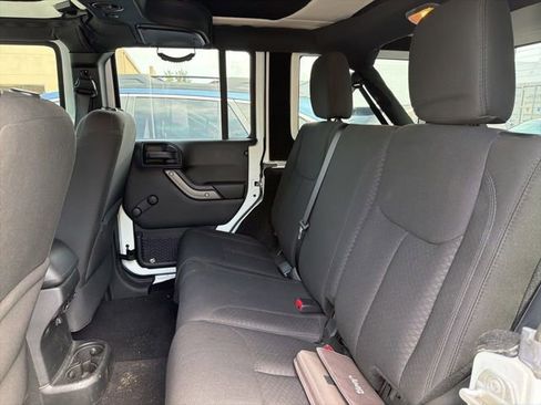 Used 2017 Jeep Wrangler Unlimited Sport AWD/4WD image 18